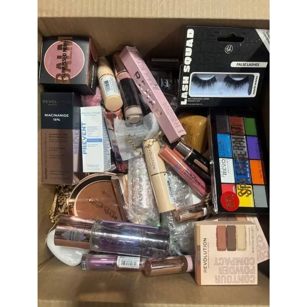50 Piece Revolution Resellers Box NWT